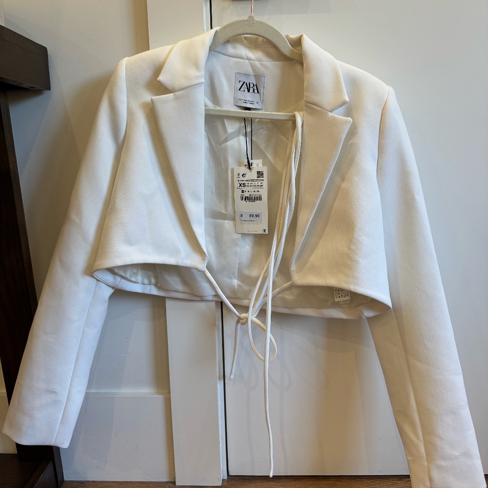 **BRAND NEW** Zara Tied Cropped Blazer